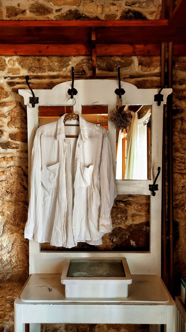 White relaxed shirt